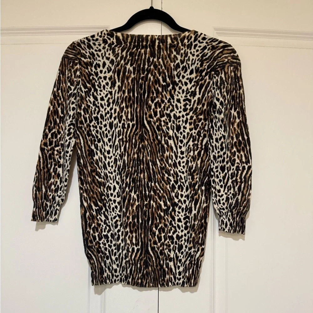 J. Crew Animal Print Crew Neck Sweater 💯% cotton sz XS